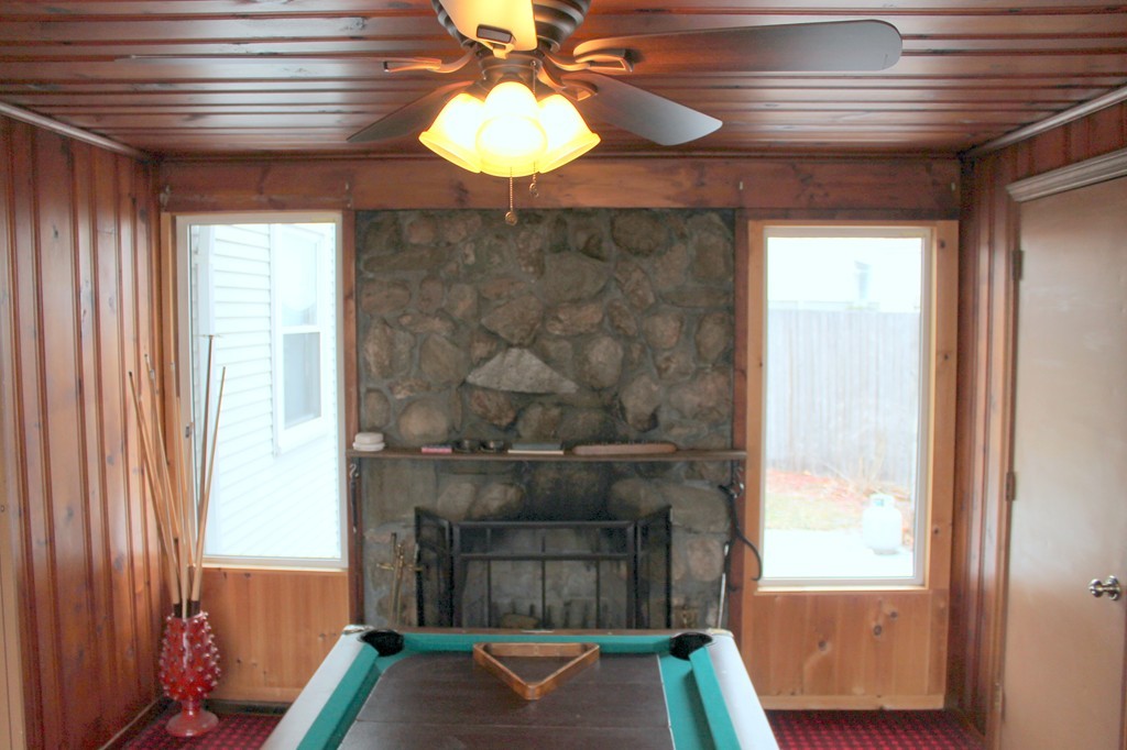 462 Dwight Road Springfield, MA 01108 - Photo 3 of 8