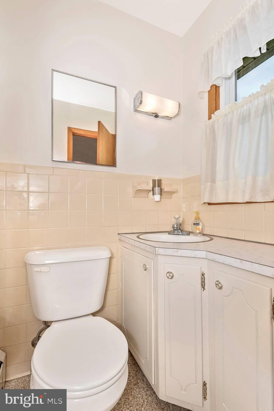 5910 Adamstown Road Adamstown, MD 21710 - Photo 19 of 28 Bath (Master)