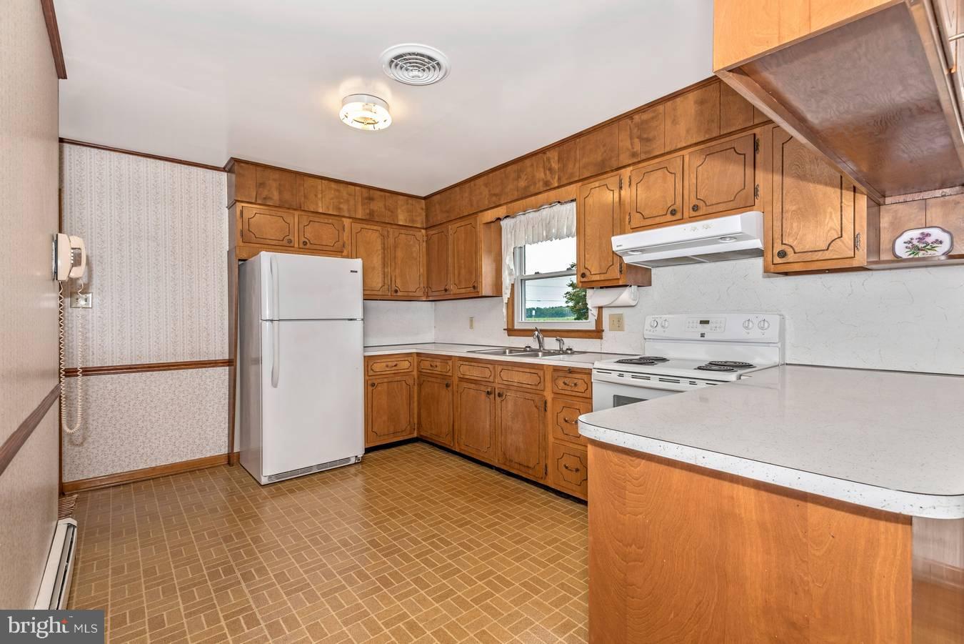 5910 Adamstown Road Adamstown, MD 21710 - Photo 8 of 28 Kitchen