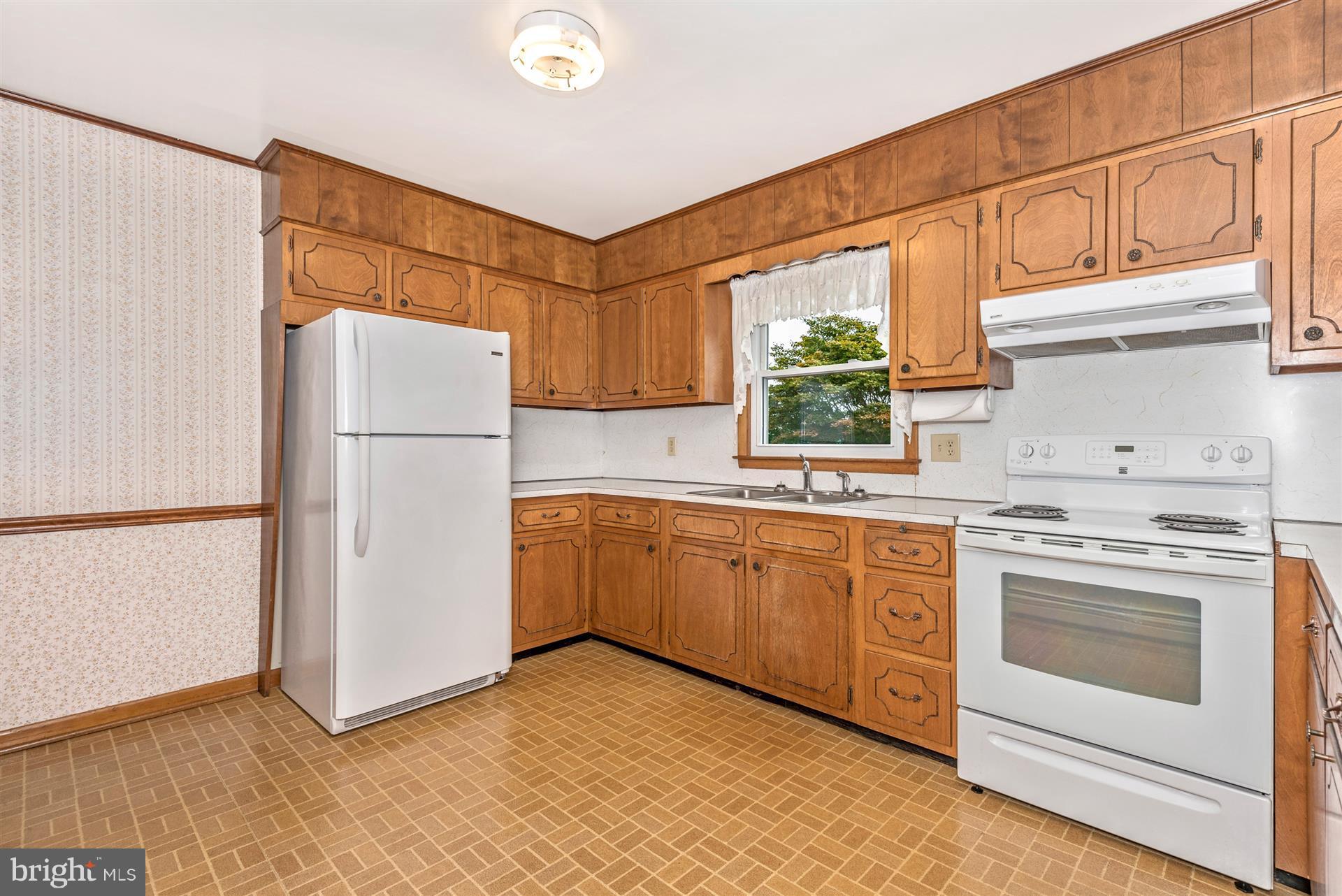 5910 Adamstown Road Adamstown, MD 21710 - Photo 9 of 28 Kitchen
