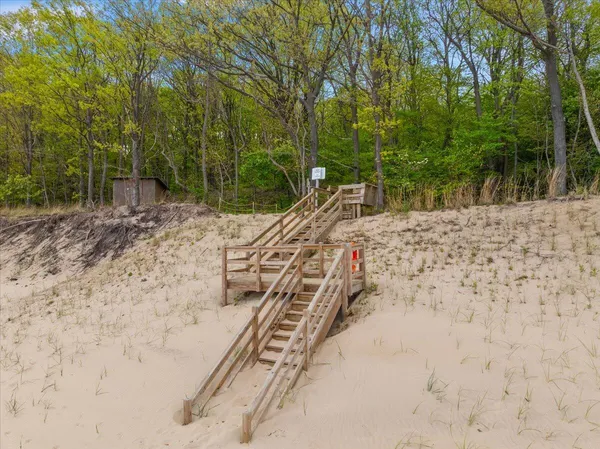 $1,049,000 | 5797 Wildwood Drive, Bridgman, MI 49106