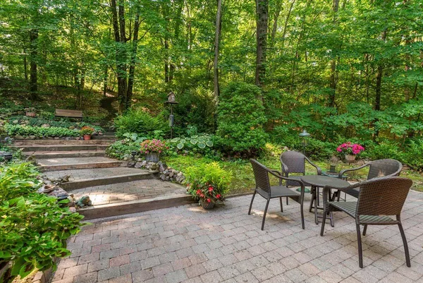 $1,049,000 | 5797 Wildwood Drive, Bridgman, MI 49106