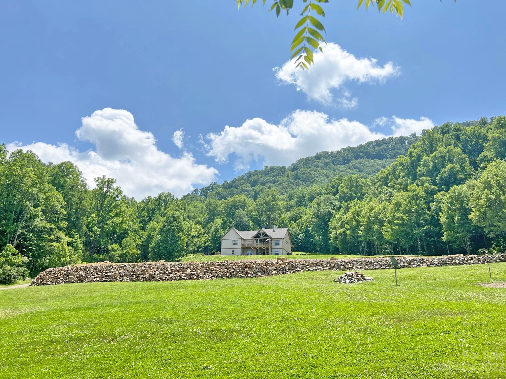 633 Millar Road Hot Springs, NC 28743 - Photo 5 of 48 Gallery Image 5