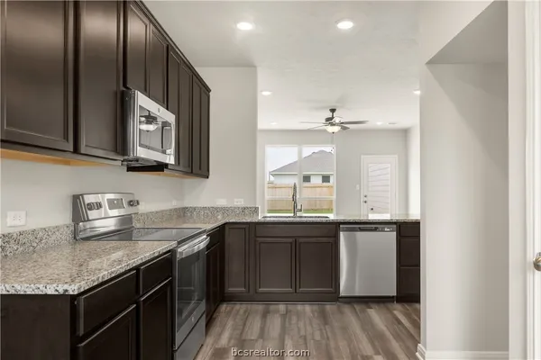 $2,150 | 1937 Chief Street, Bryan, TX 77807