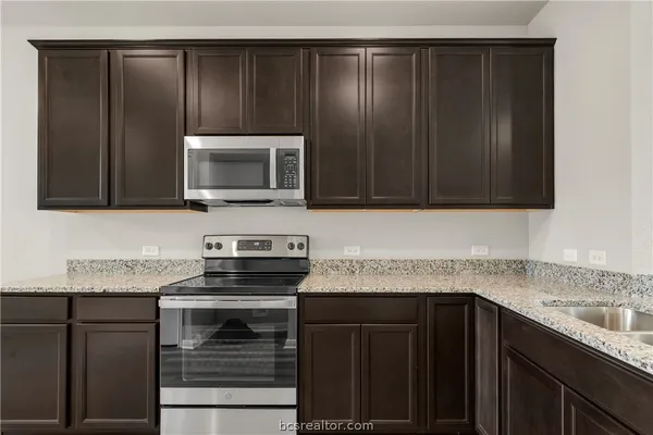 $2,150 | 1937 Chief Street, Bryan, TX 77807