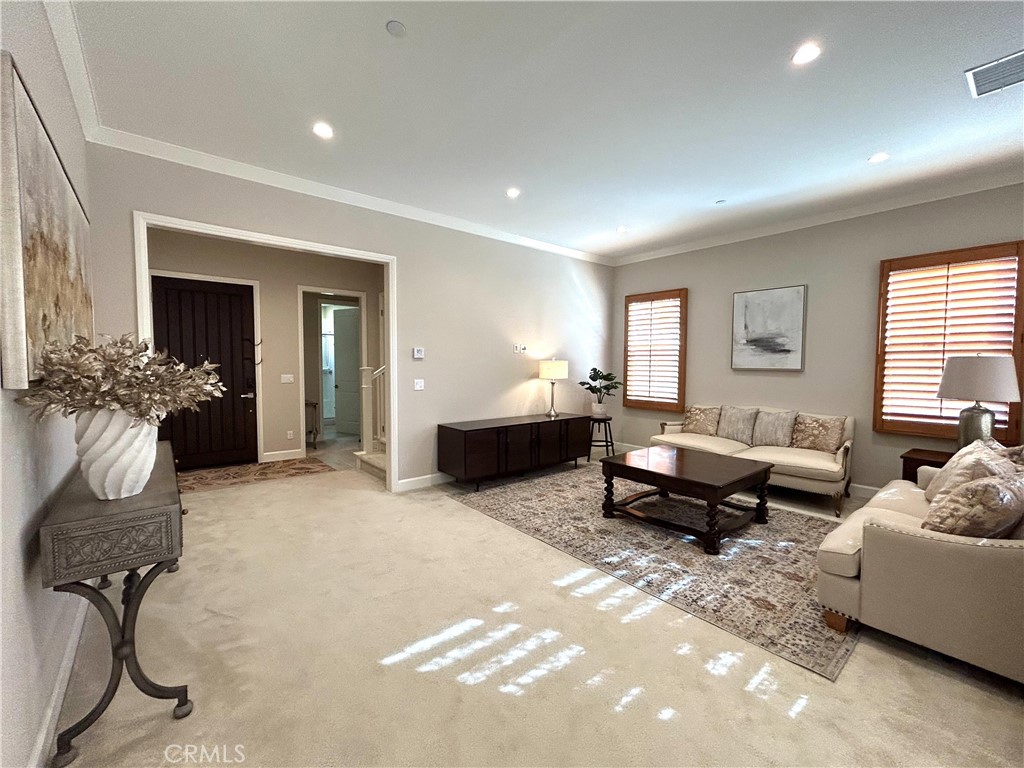 86 Meander Irvine, CA 92620 - Photo 4 of 33