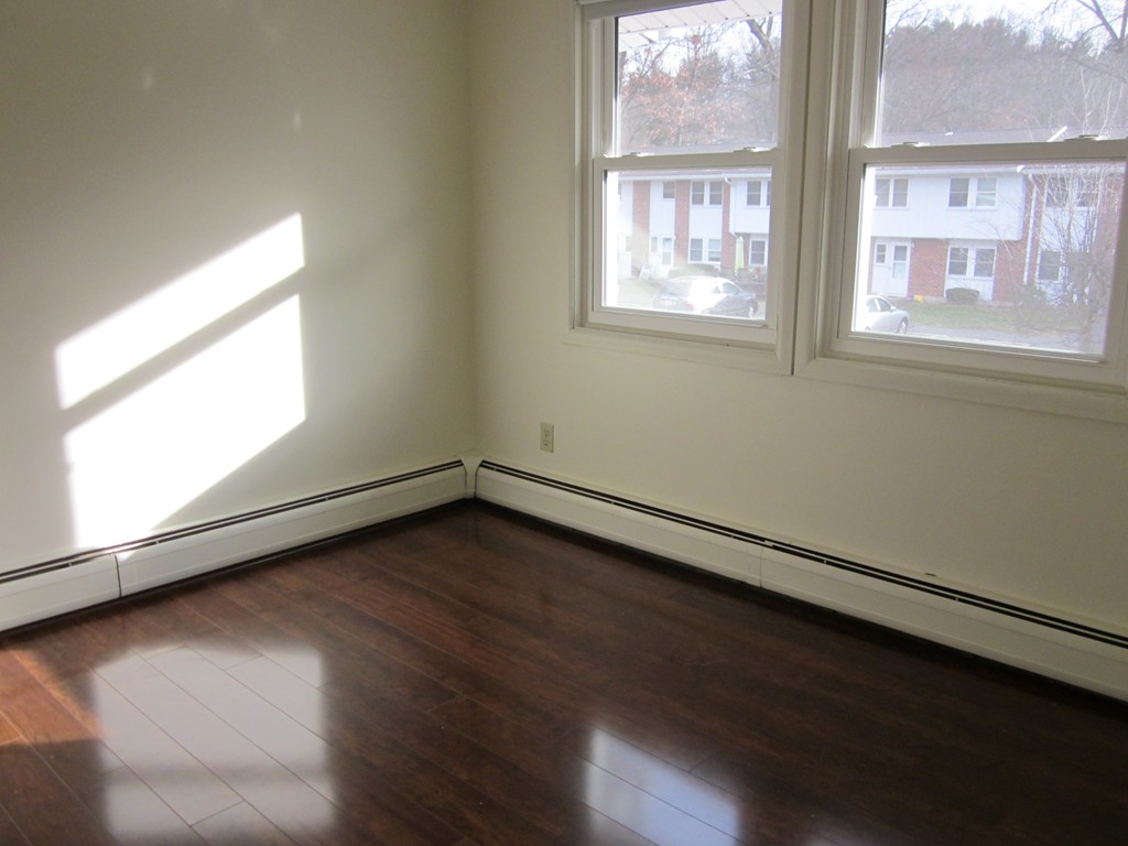69 Manor Court, Unit 69 Springfield, MA 01118 - Photo 12 of 12 Gallery Image 12