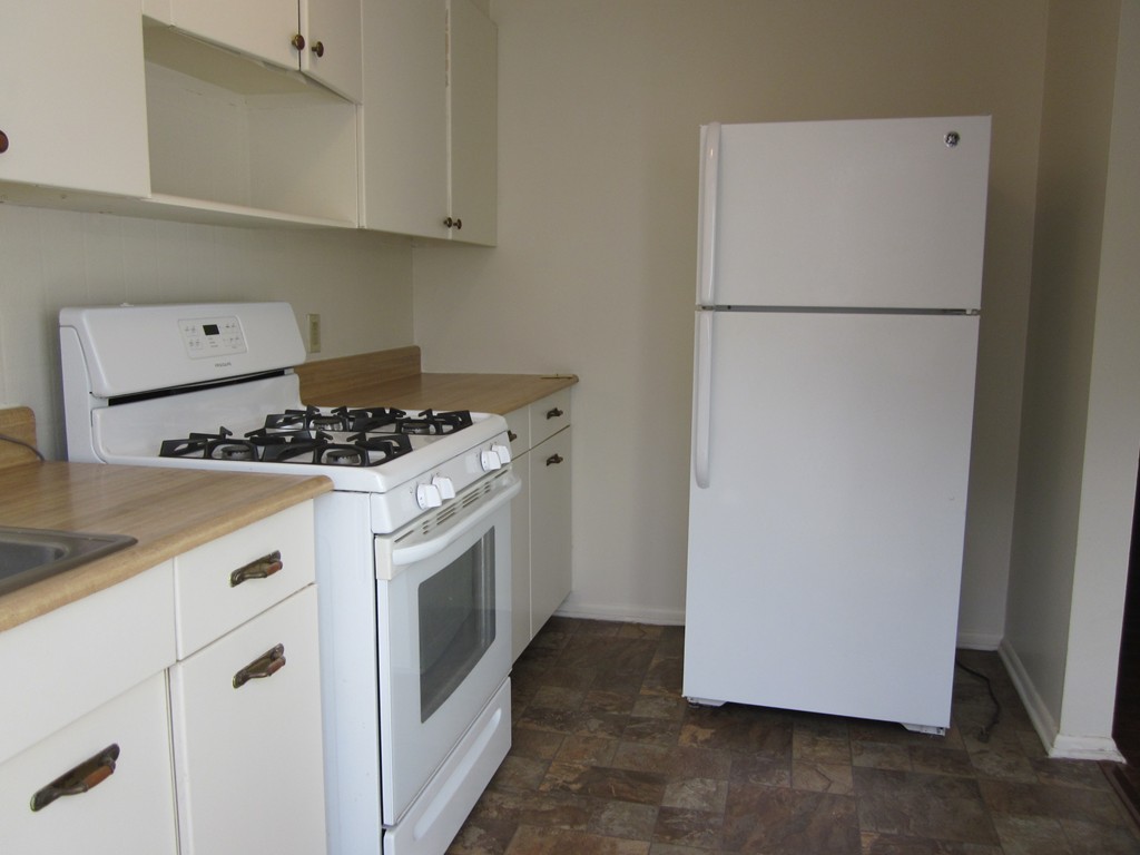 69 Manor Court, Unit 69 Springfield, MA 01118 - Photo 7 of 12 Gallery Image 7