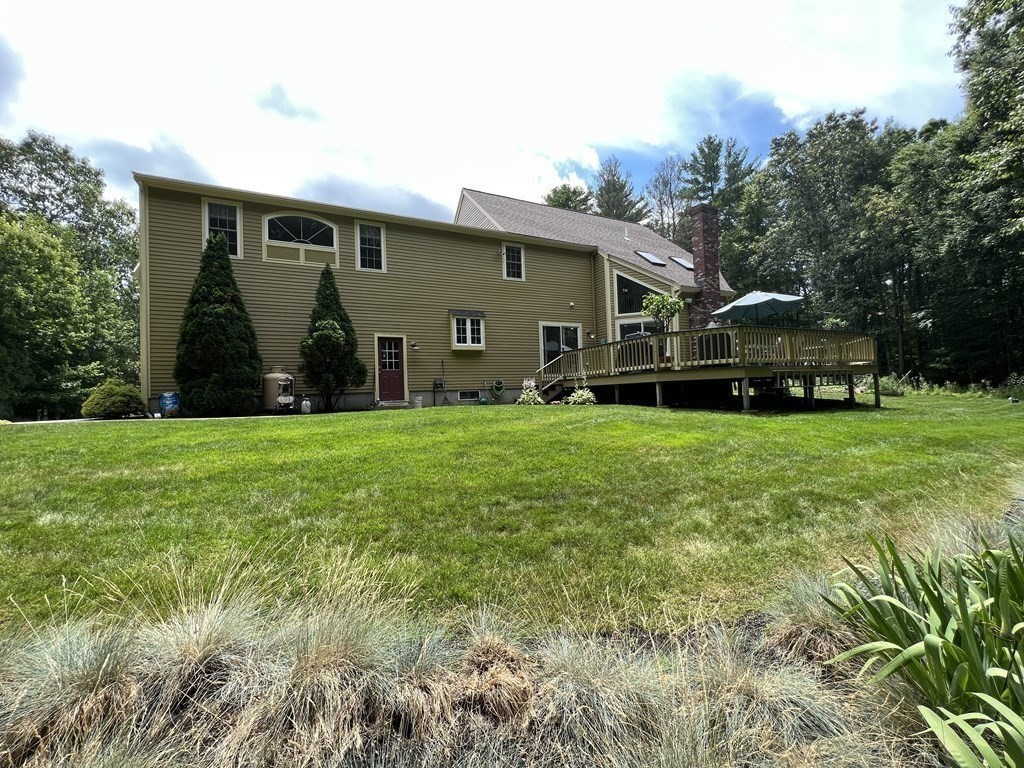 13 Leonard Road Mendon, MA 01756 - Photo 19 of 22