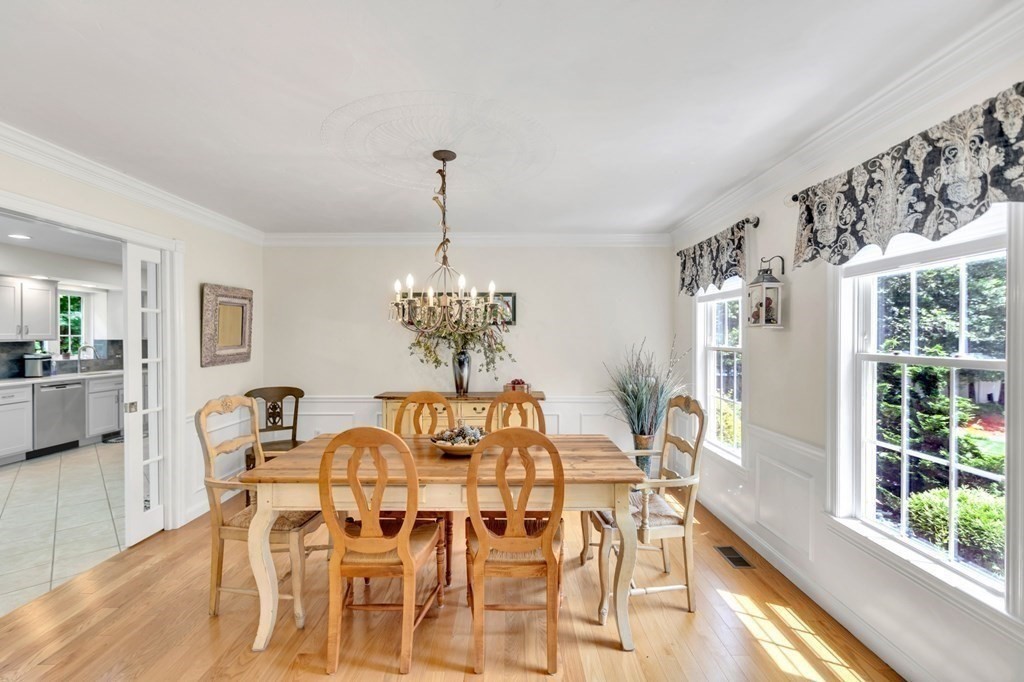 13 Leonard Road Mendon, MA 01756 - Photo 7 of 22