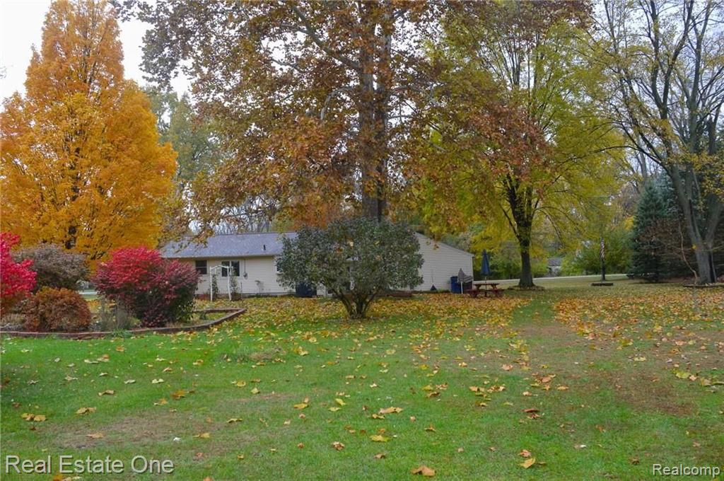 6600 Mayfair Road Utica, MI 48317 - Photo 36 of 47