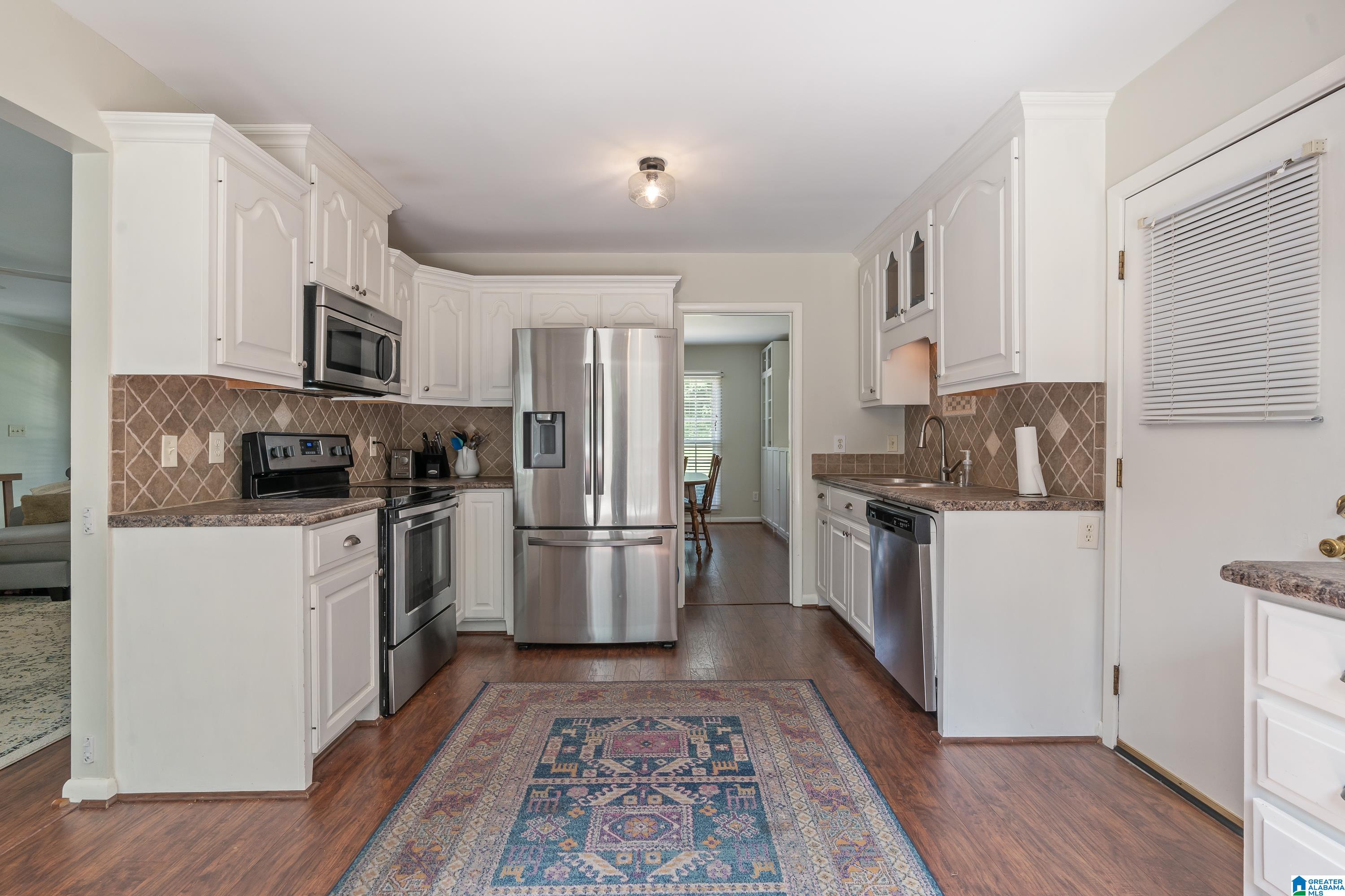 3317 Sunniroc Road Birmingham, AL 35210 - Photo 4 of 36