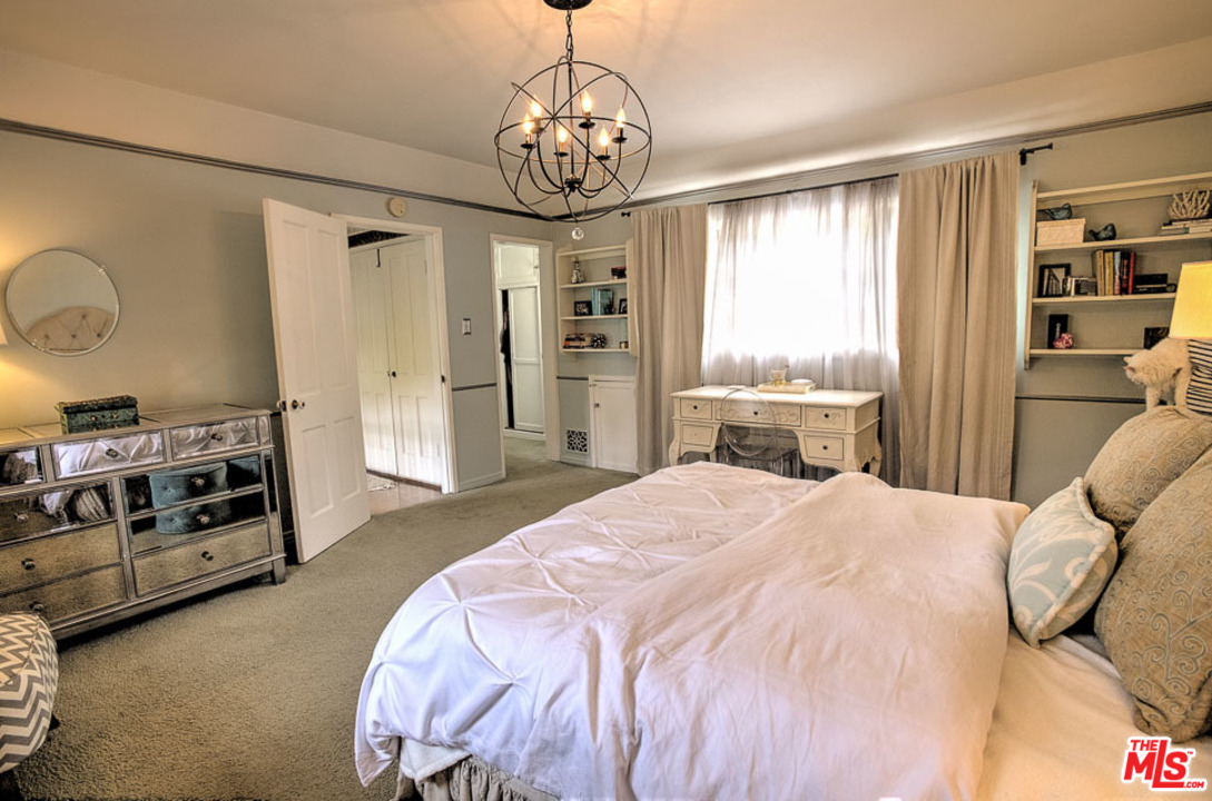 3419 Amesbury Road Los Angeles, CA 90027 - Photo 23 of 27