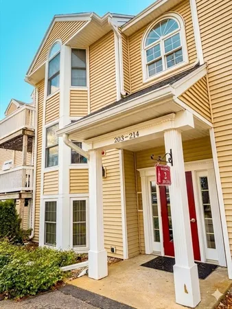 $410,000 | 212 Carriage Lane, Unit 212, Taunton, MA 02780