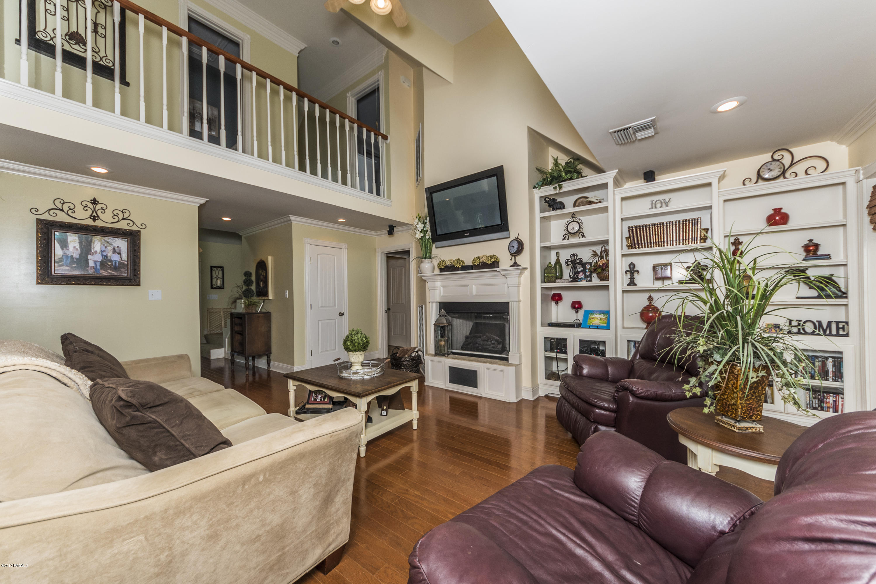 7590 Baudoin Road Maurice, LA 70555 - Photo 5 of 34 Living Room 1