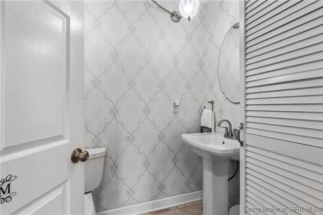 $585,000 | 4435 Fosskuhl Road, Floyds Knobs, IN 47119