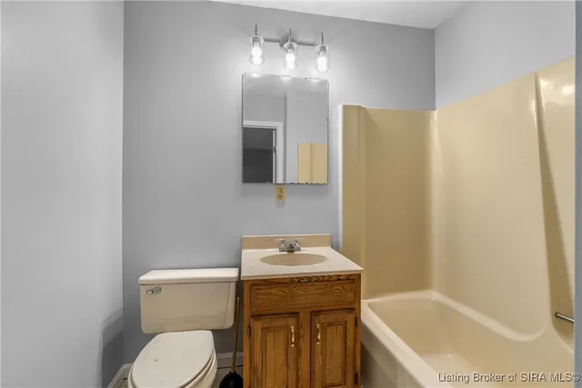 $585,000 | 4435 Fosskuhl Road, Floyds Knobs, IN 47119