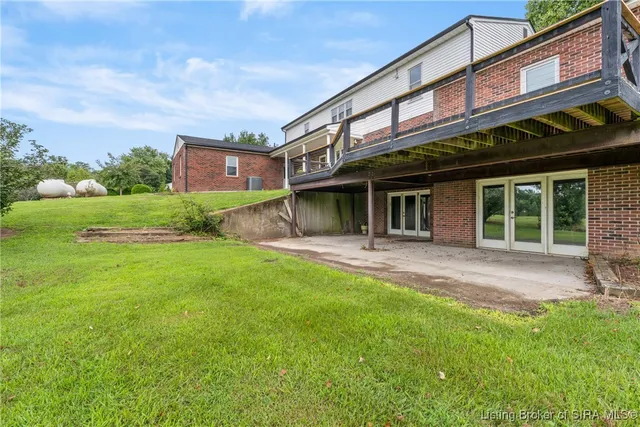$585,000 | 4435 Fosskuhl Road, Floyds Knobs, IN 47119