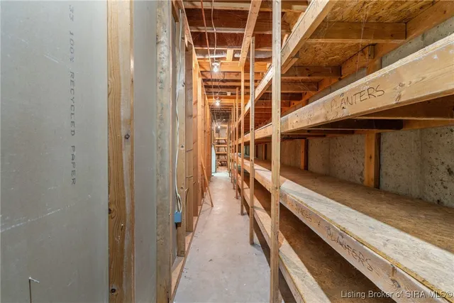 $585,000 | 4435 Fosskuhl Road, Floyds Knobs, IN 47119