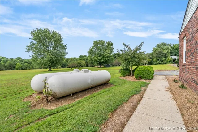 $585,000 | 4435 Fosskuhl Road, Floyds Knobs, IN 47119