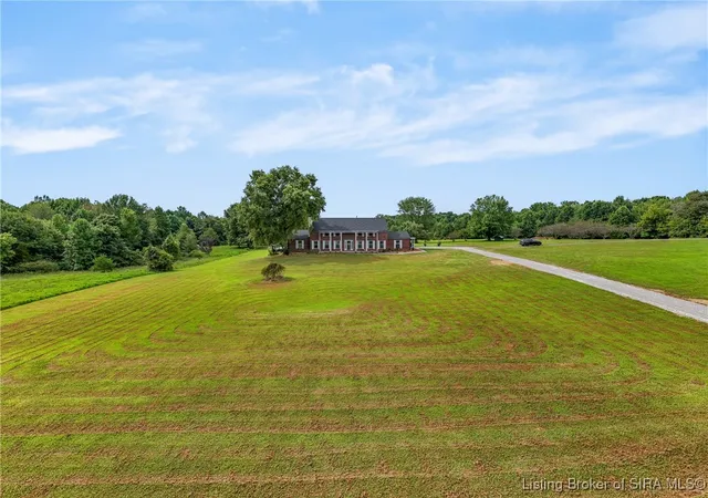$585,000 | 4435 Fosskuhl Road, Floyds Knobs, IN 47119