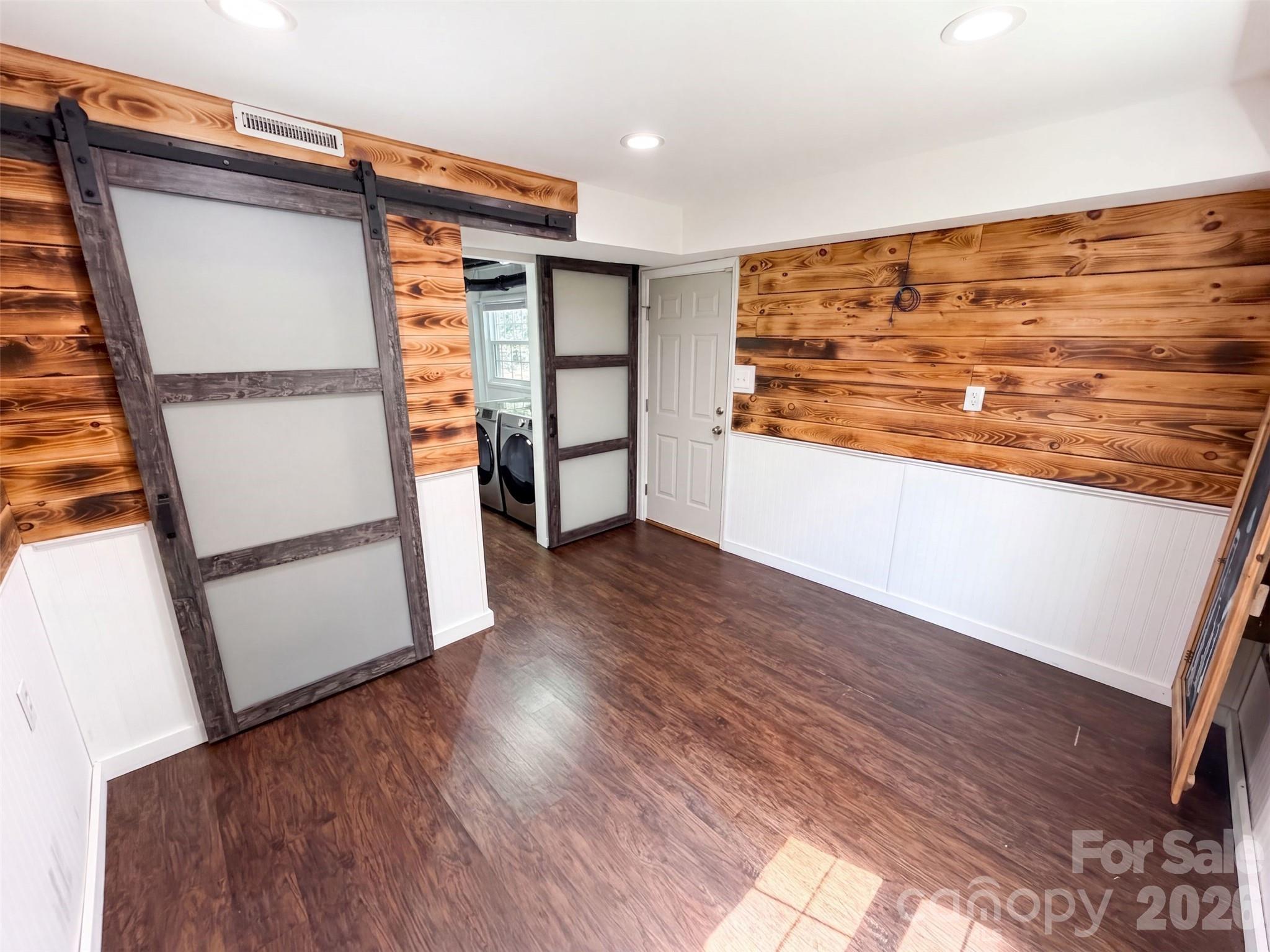 1527 Burnley Road Charlotte, NC 28210 - Photo 16 of 28 Gallery Image 16