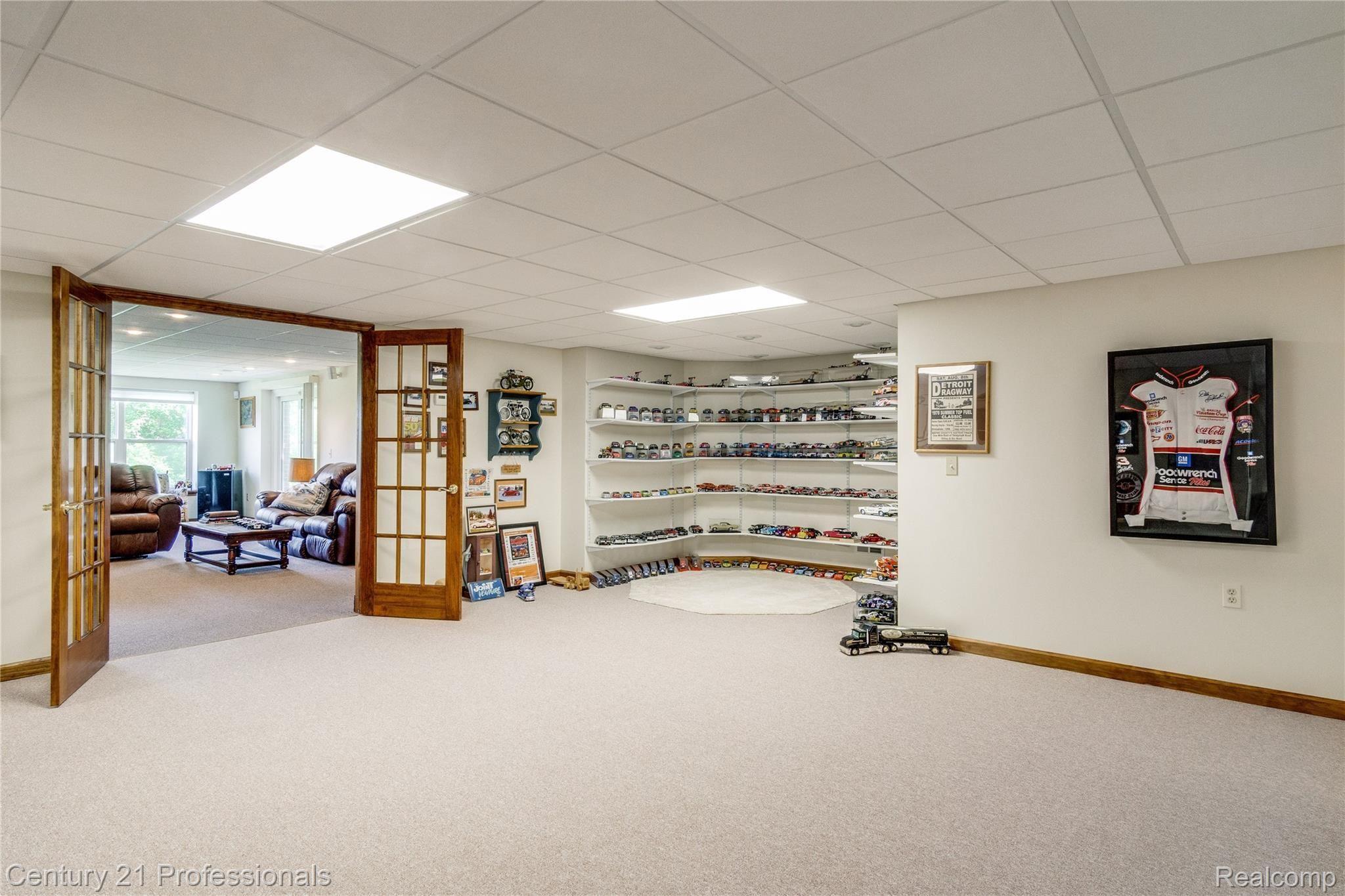 5804 Dryden Road Dryden, MI 48428 - Photo 34 of 59 Interiors (33 of 44).jpg
