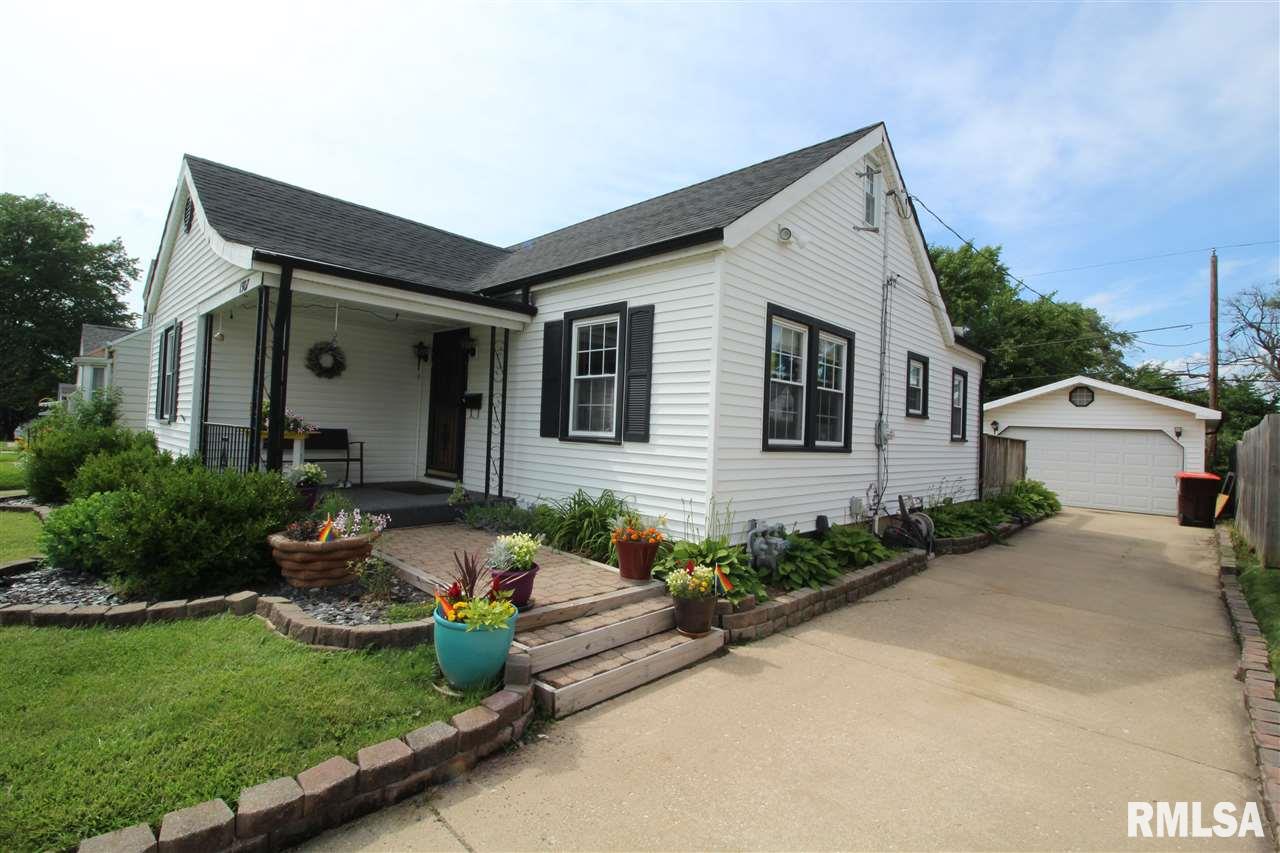 1507 Circle Road Peoria, IL 61604 - Photo 2 of 23 Gallery Image 2