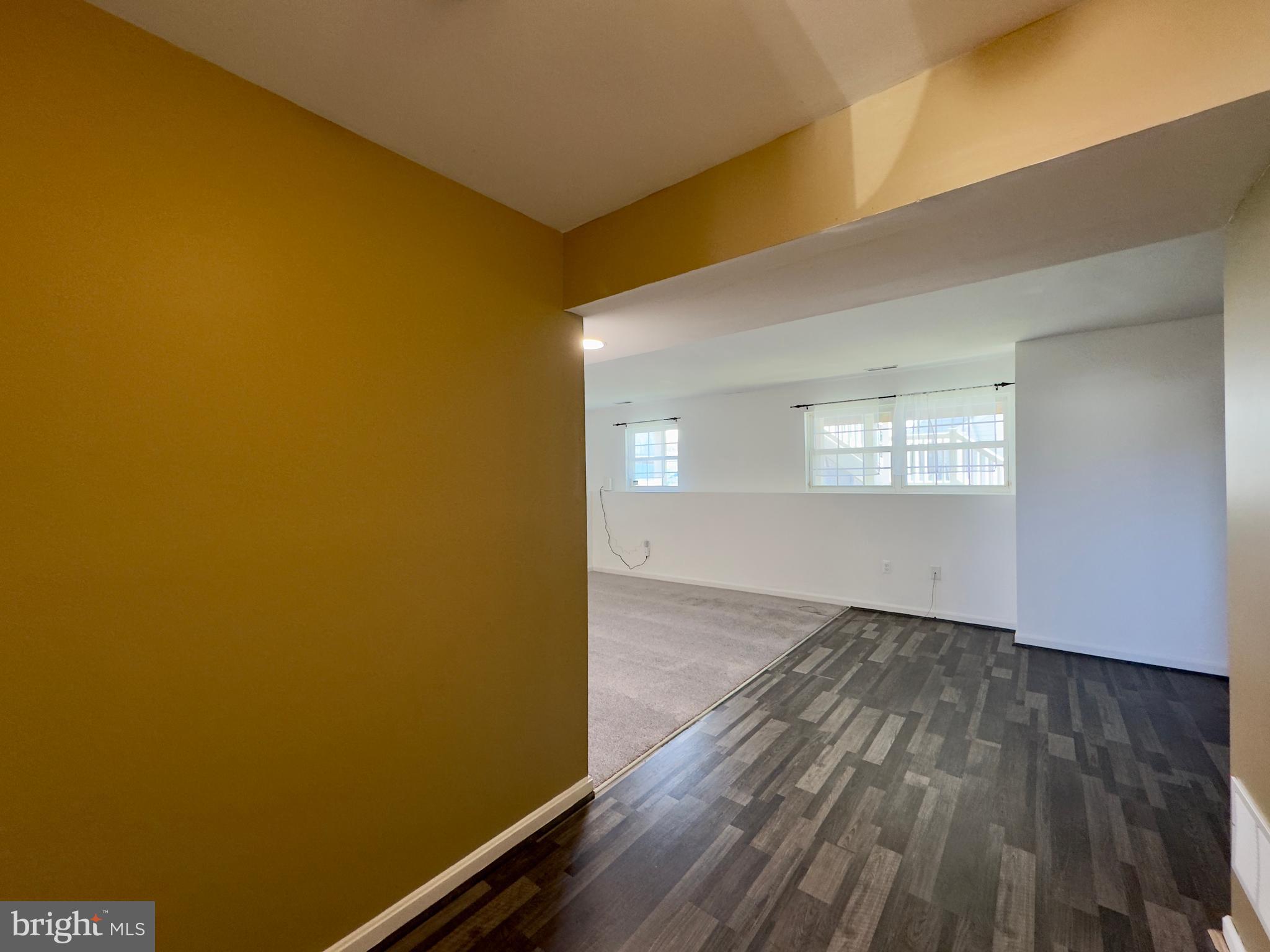 9807 Dee Way Baltimore, MD 21220 - Photo 3 of 29