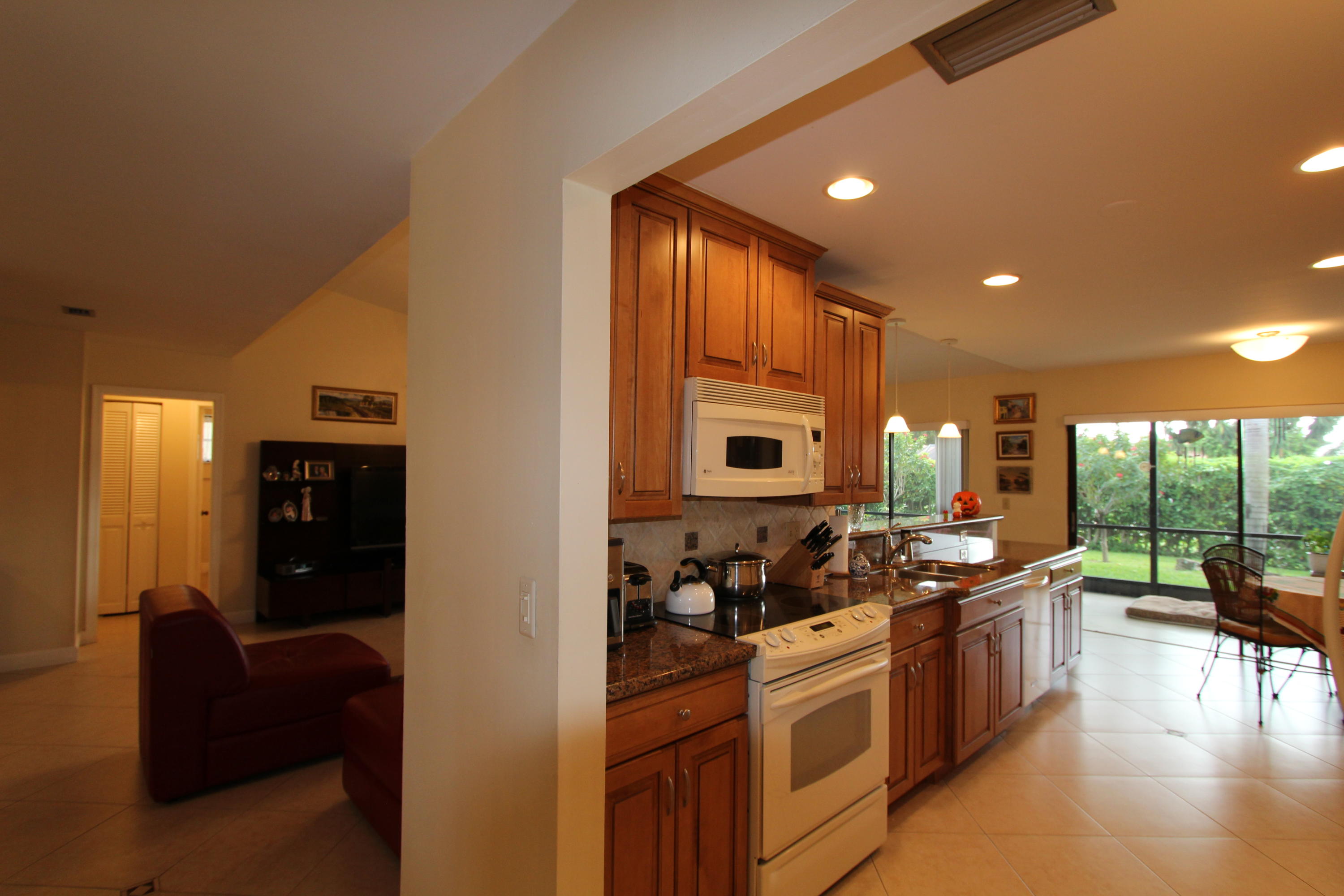 5928 Colony Court Boca Raton, FL 33433 - Photo 3 of 28 kitchen entrance