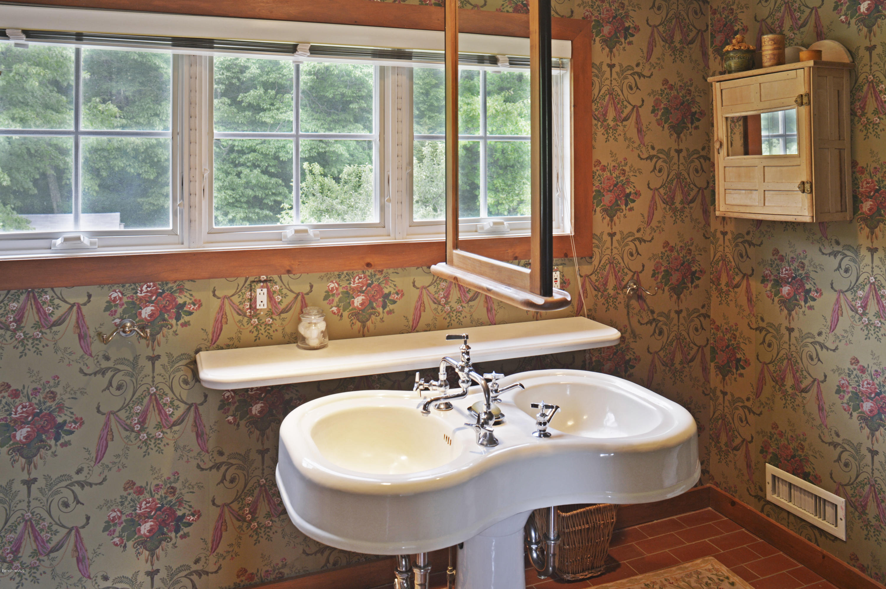 170 Gould Road Monterey, MA 01245 - Photo 19 of 25 _DSC1728bathroom