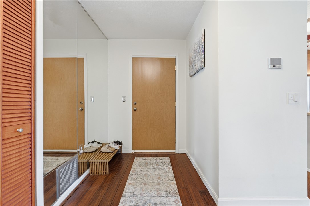 196 Old River Road, Unit 8F Lincoln, RI 02865 - Photo 11 of 34