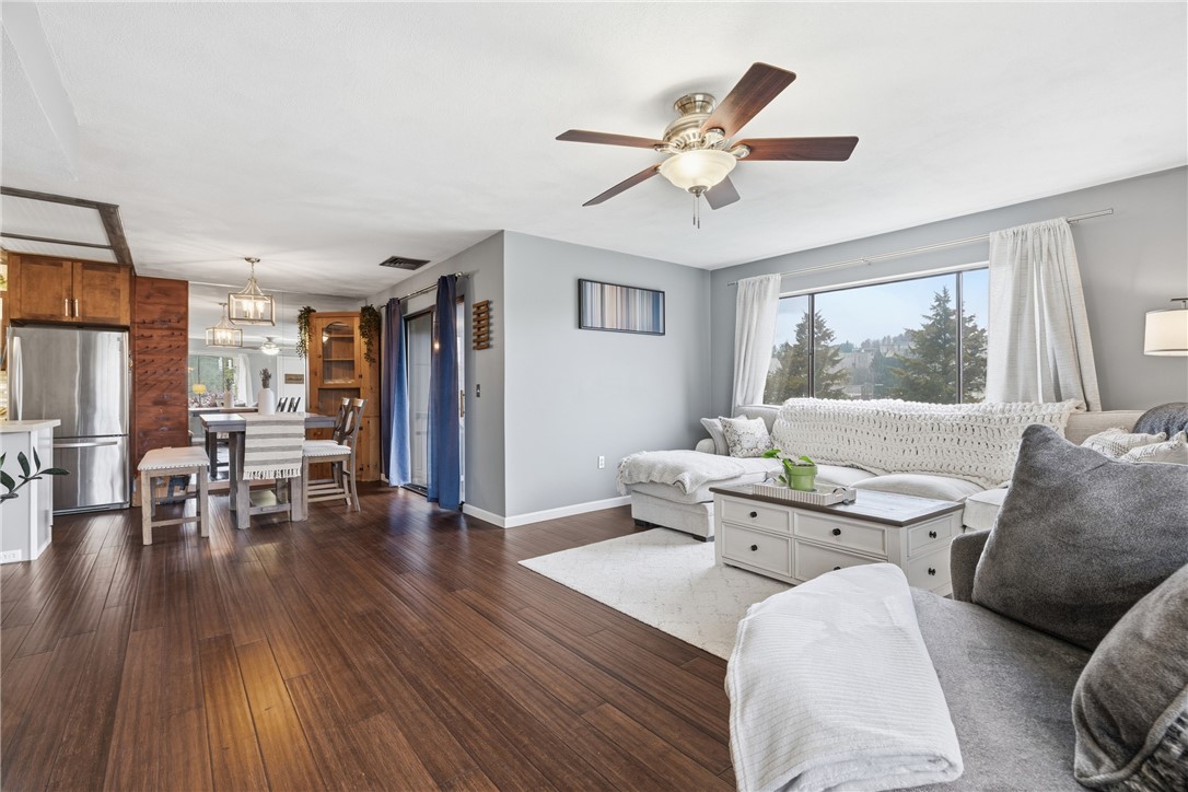 196 Old River Road, Unit 8F Lincoln, RI 02865 - Photo 14 of 34