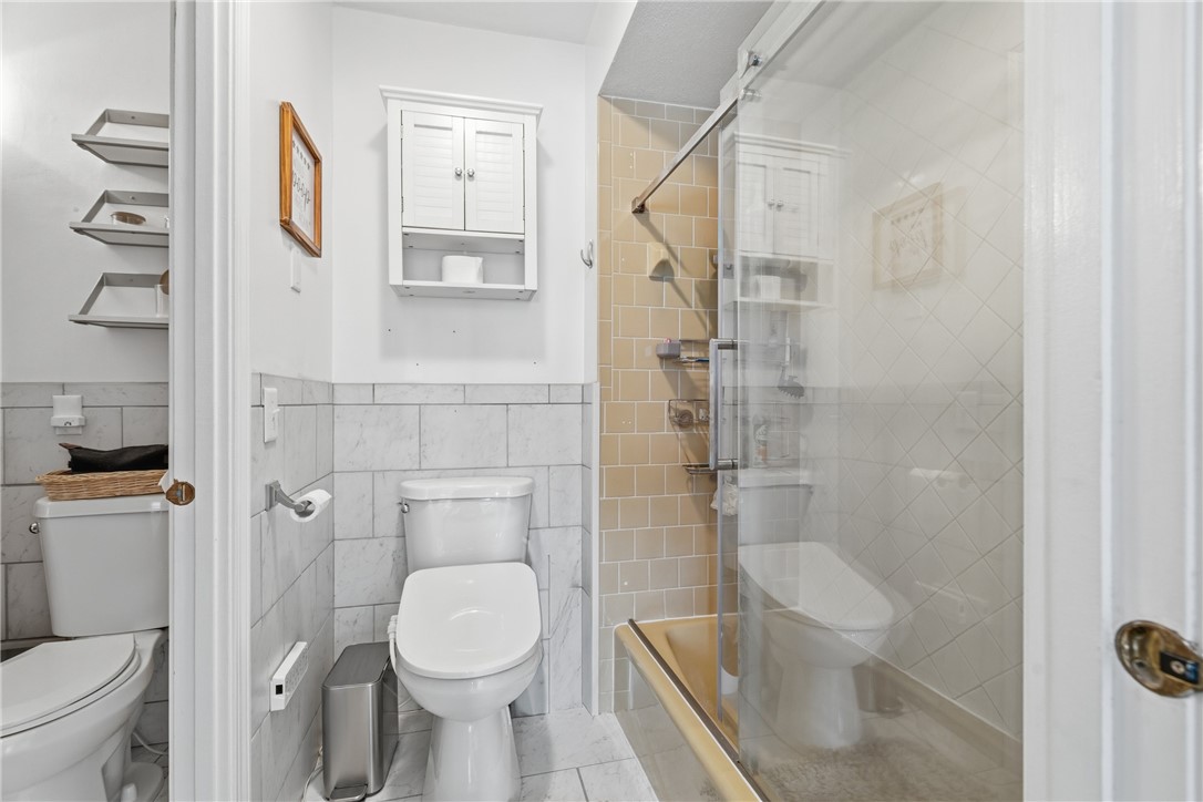 196 Old River Road, Unit 8F Lincoln, RI 02865 - Photo 22 of 34