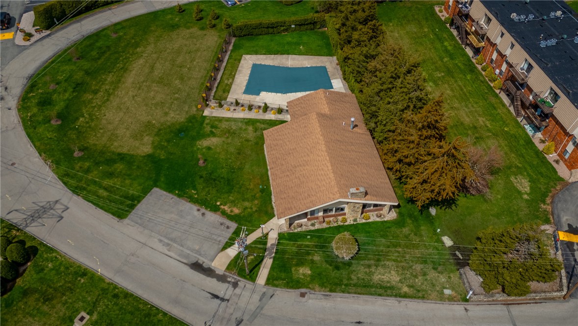 196 Old River Road, Unit 8F Lincoln, RI 02865 - Photo 6 of 34