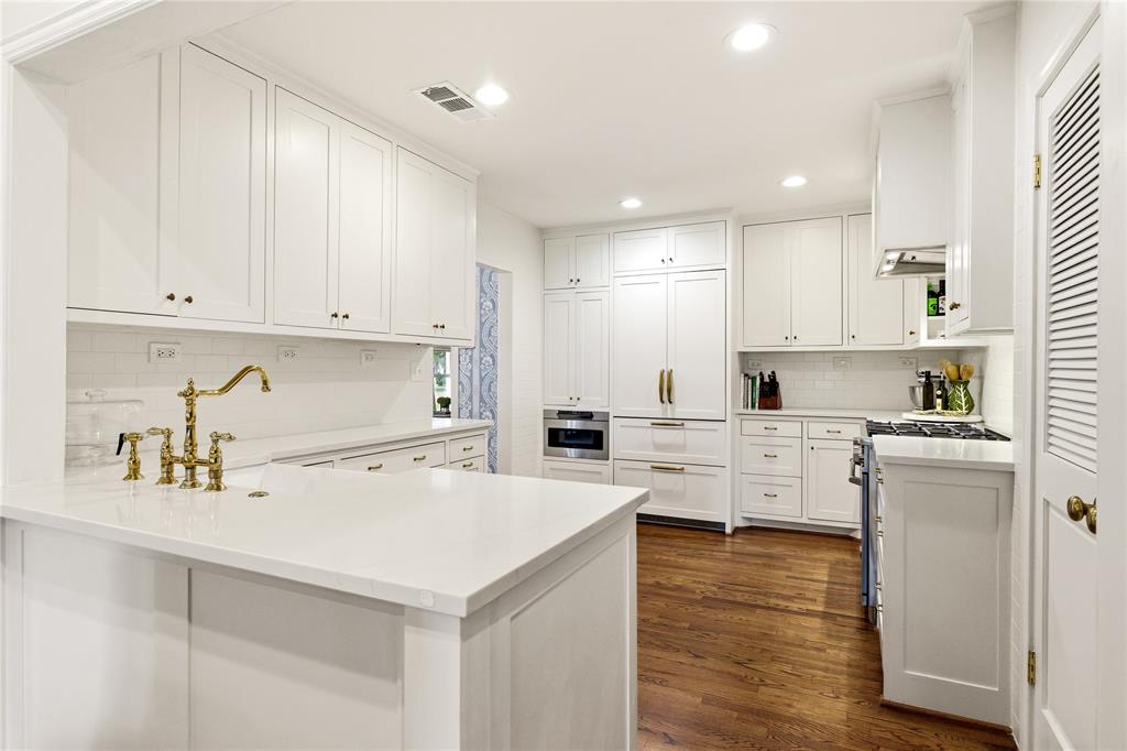 8115 Chadbourne Road Dallas, TX 75209 - Photo 17 of 39