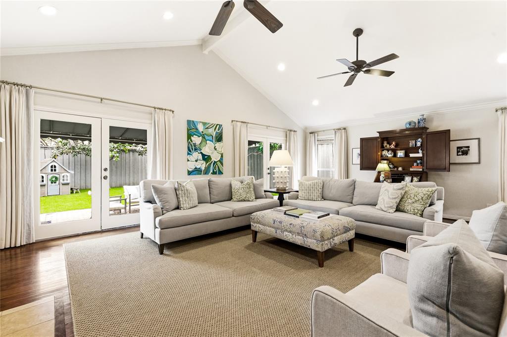 8115 Chadbourne Road Dallas, TX 75209 - Photo 21 of 39