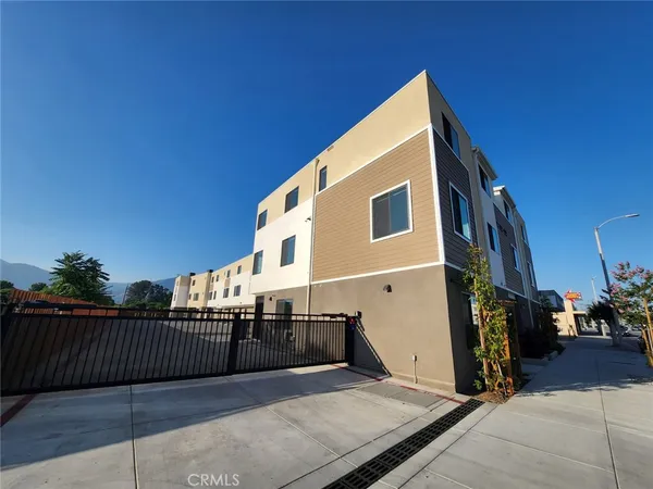 $3,900 | 4251 Live Oak Avenue, Unit 12, Arcadia, CA 91006
