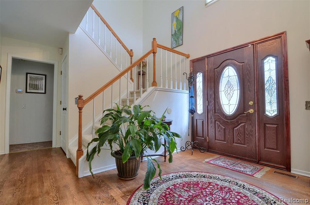 1237 Sandy Ridge Drive Rochester Hills, MI 48306 - Photo 3 of 35
