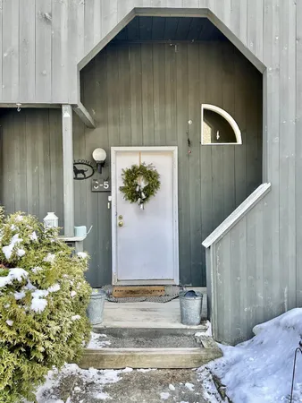 $274,900 | 43 Tenney Brook Road, Unit 5, Plymouth, NH 03264