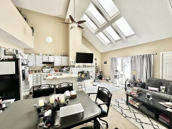 $274,900 | 43 Tenney Brook Road, Unit 5, Plymouth, NH 03264