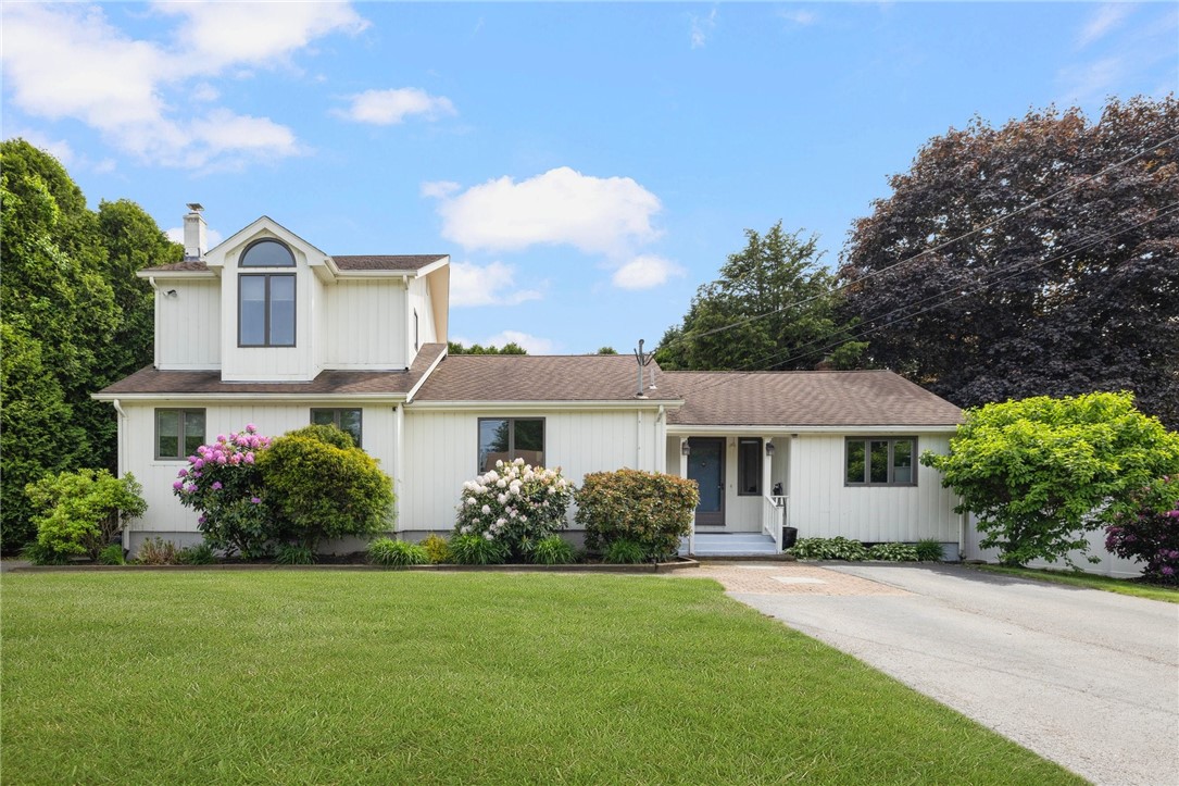 8 Schoolhouse Road Narragansett, RI 02882 - Photo 1 of 41 Welcome to 8 School House Road in the desirable Pier neighborhood called the Pisani Plat.
