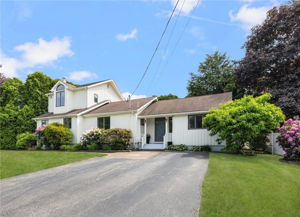 8 Schoolhouse Road Narragansett, RI 02882 - Photo 3 of 41 This contemporary style home is serviced by town water and sewer and sits on this beautiful 11,240 square foot lot. Convenient location to bike or walk to Elementary School, tennis courts, playground and baseball field.