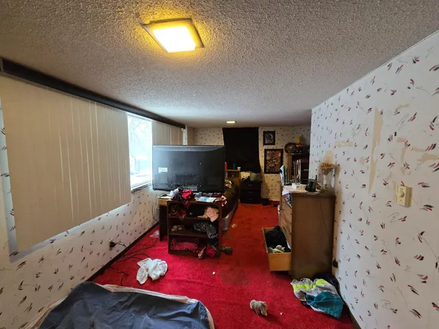 $384,000 | 132 Parkwood Place, Fairmont, MN 56031