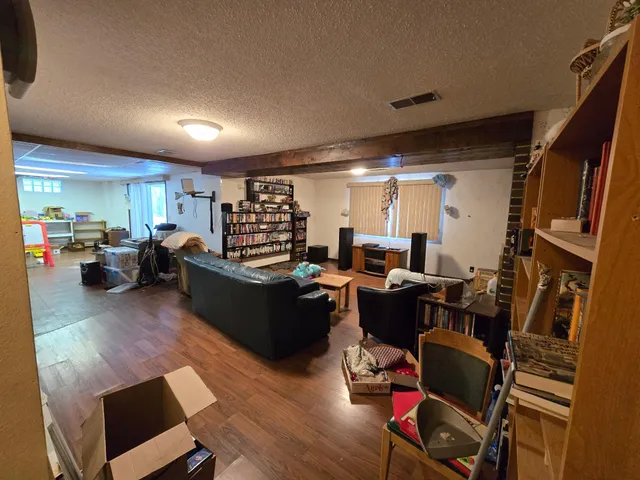 $384,000 | 132 Parkwood Place, Fairmont, MN 56031