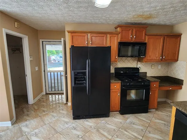 $2,500 | 335 Jon Jeff Drive Northwest, Lilburn, GA 30047