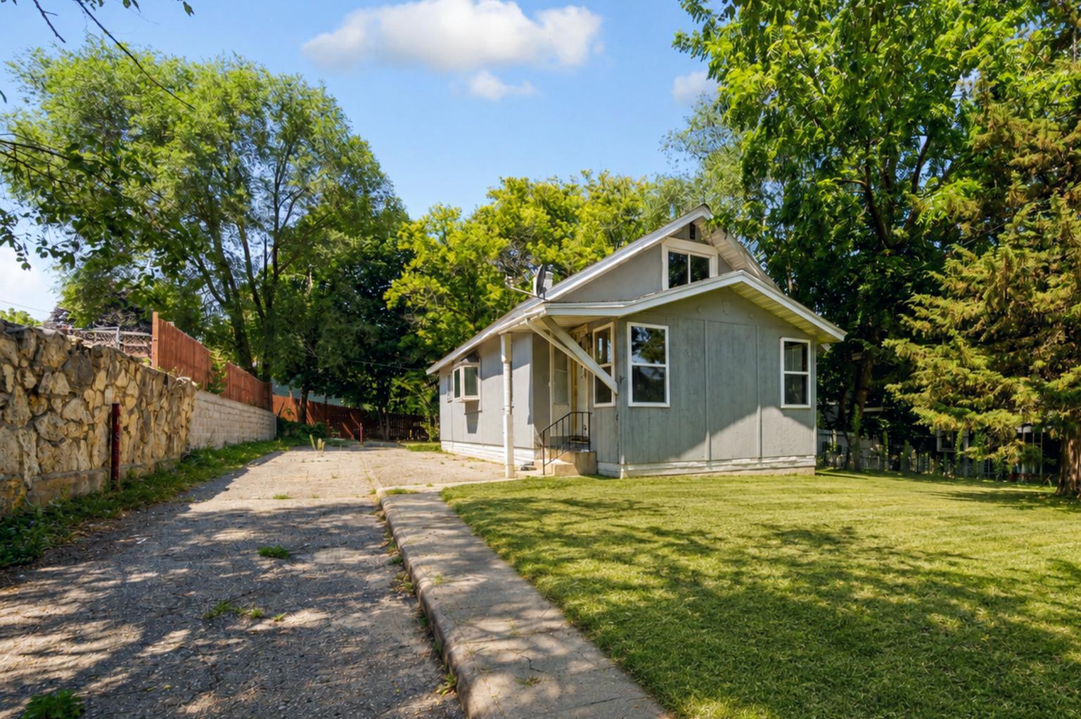603 11th Avenue Northeast Rochester, MN 55906 - Photo 1 of 18