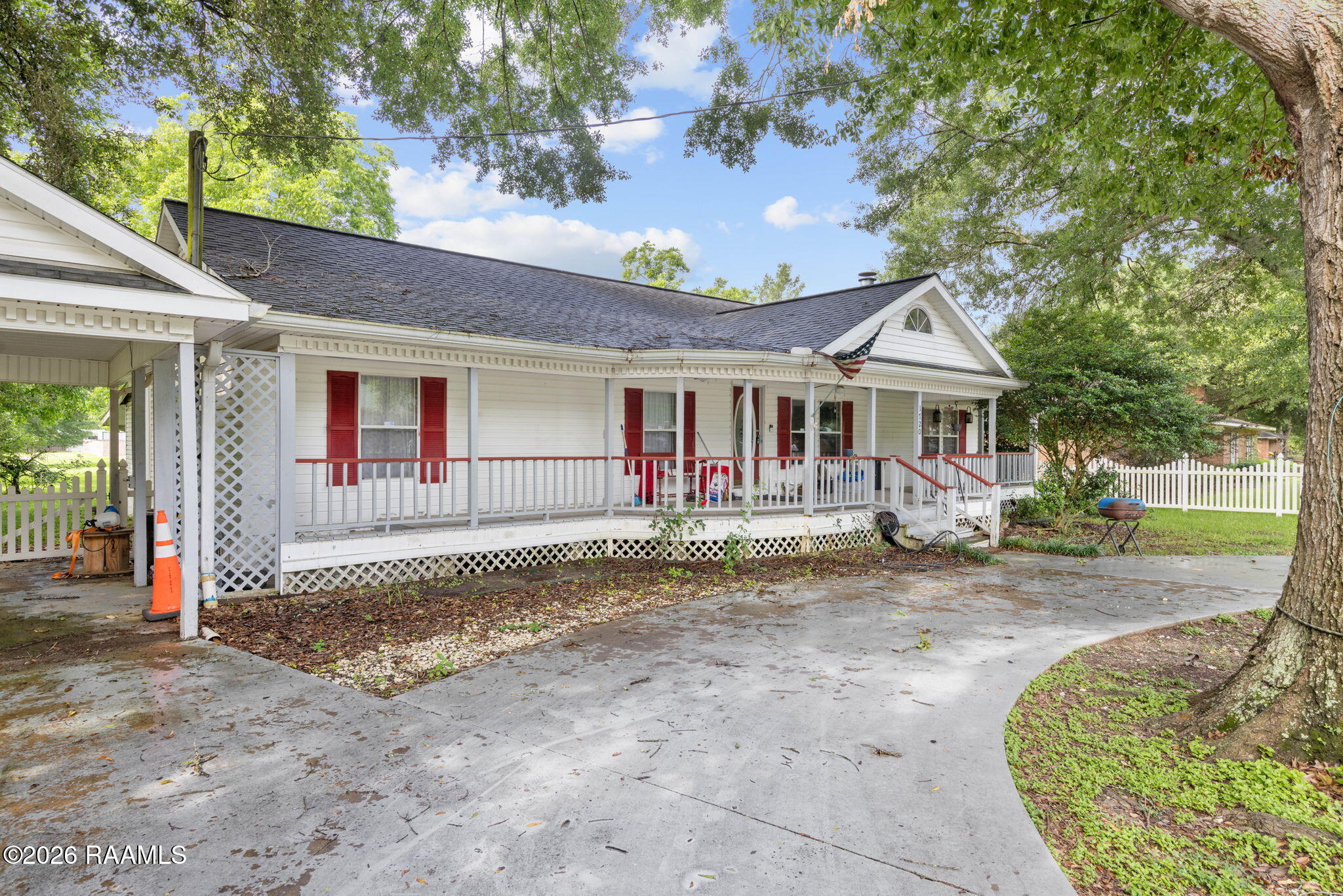 1720 Magnolia Street Pine Prairie, LA 70586 - Photo 4 of 31 3-web-or-mls-1720 Magnolia St-3