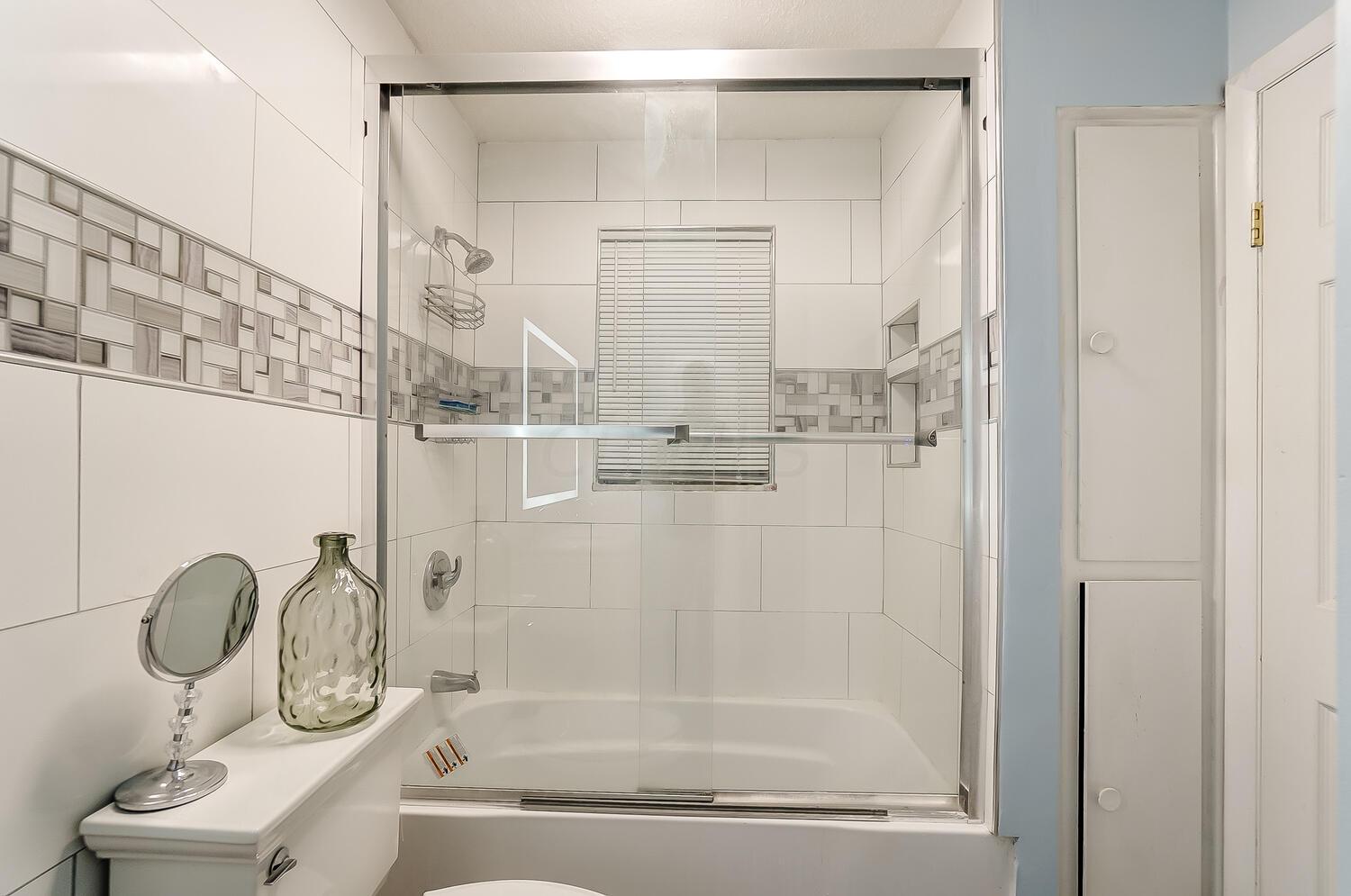 4723 Karl Road Columbus, OH 43229 - Photo 26 of 51 50039177-025_web