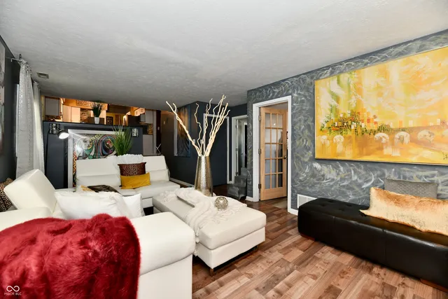 $325,000 | 1642 Misty Lake Drive, Indianapolis, IN 46260